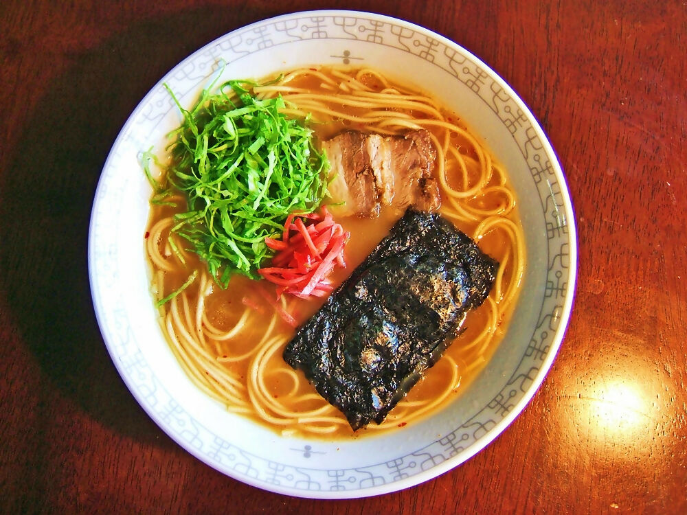 本場九州とんこつラーメン!一味唐辛子・大蒜入り【ピリ辛旨 ゆず風味!とんこつ先生味(6人前)】セット