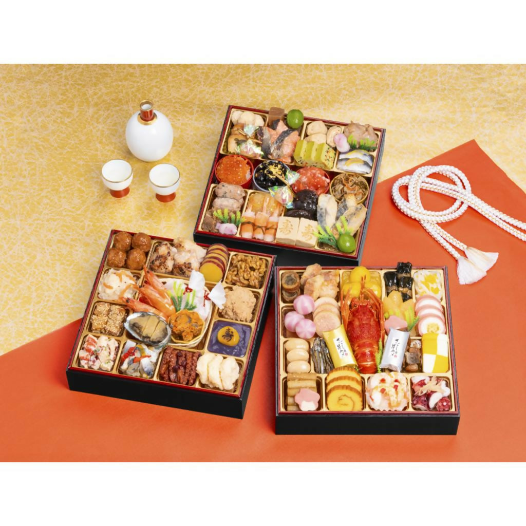 千賀屋謹製 迎春おせち料理「彩華千」和風三段重 / 賞味期限2026年2月28日